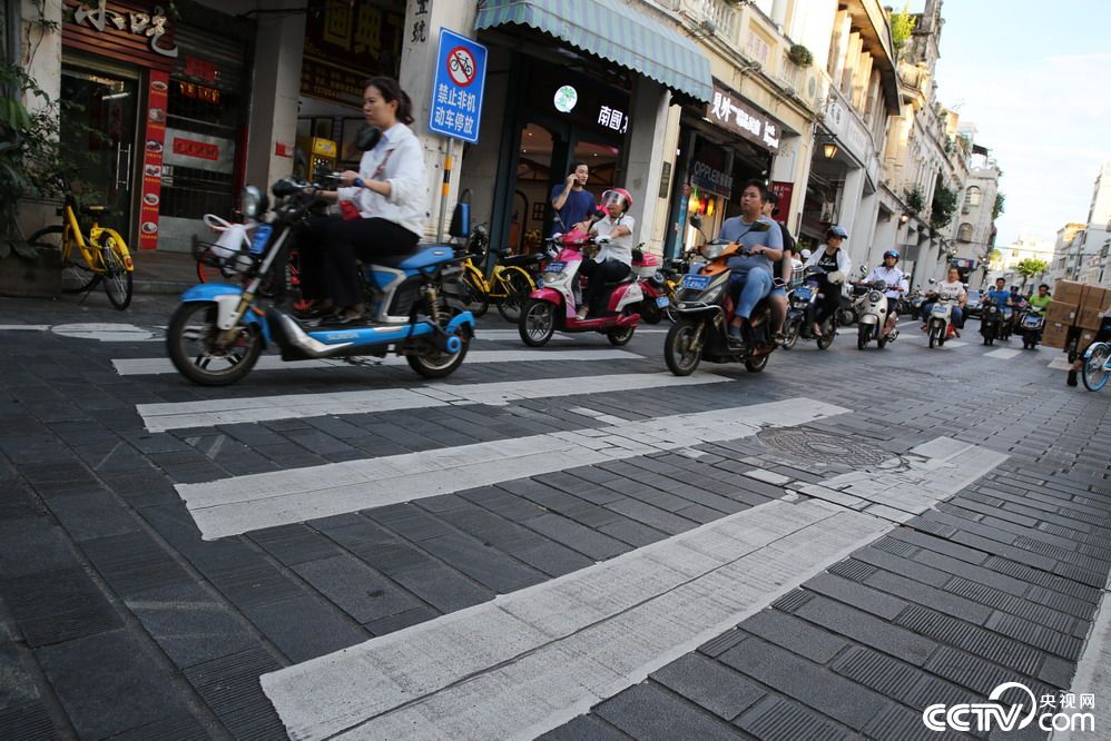 “星空体育app下载”“熊猫医院”设计图亮相娇惯的熊猫们,准备过低碳生活了(图1) 星空体育APP